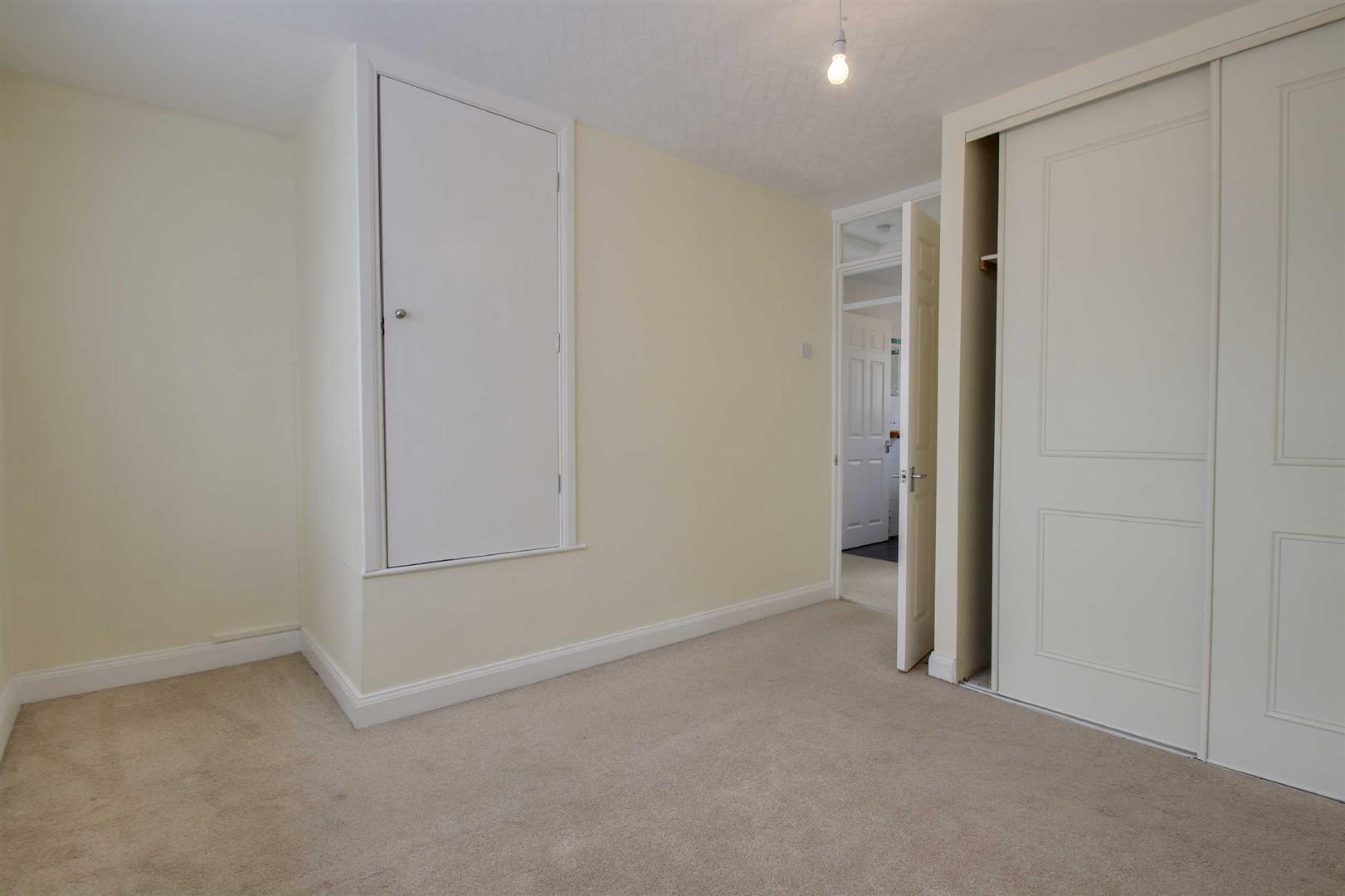 Vyne Crescent, Great Holm, Milton Keynes